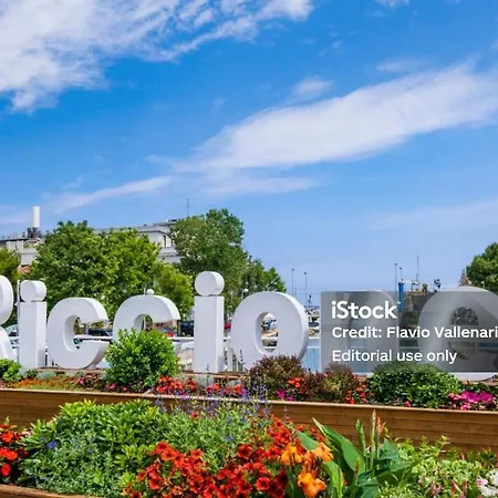 Apartment Dimora Giulia Sea View *